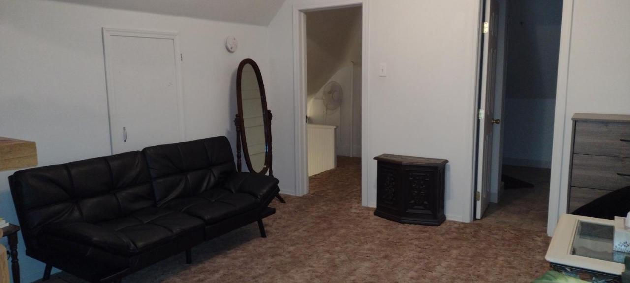 Quiet Upstairs Studio Close To Town 420 Friendly Trinidad Luaran gambar